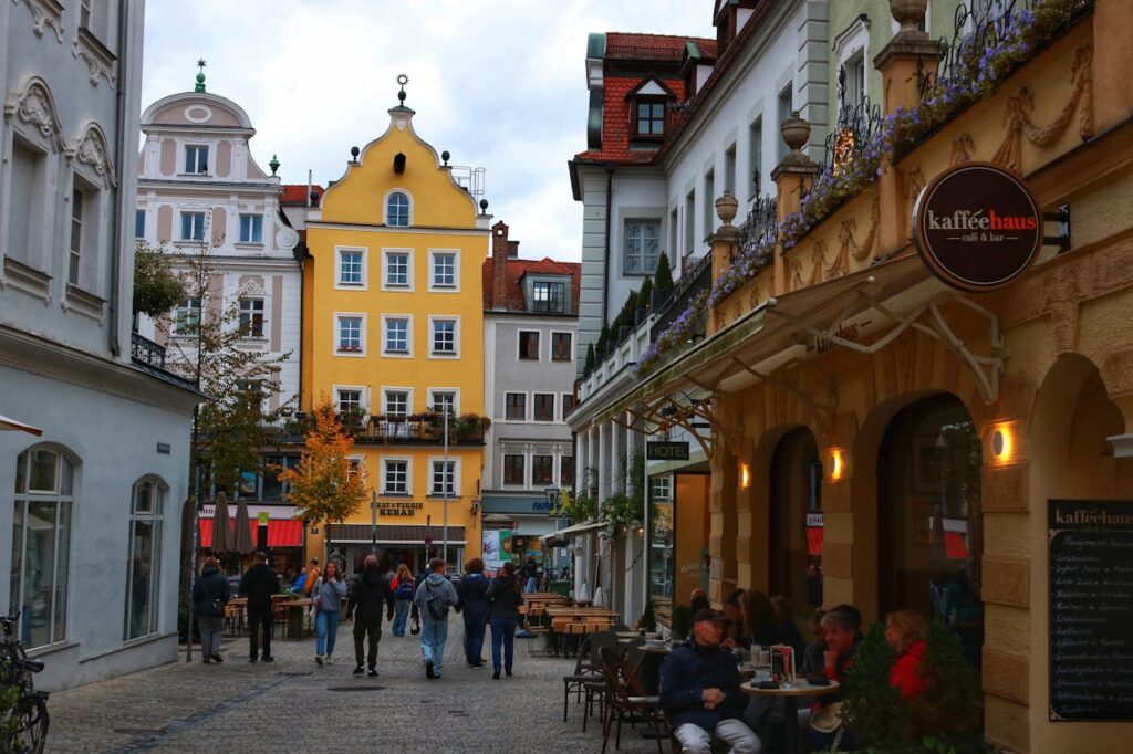 Jewellery Germany - Where to Buy Wedding Rings and Engagement Rings in Germany 3 Historic Center Regensburg