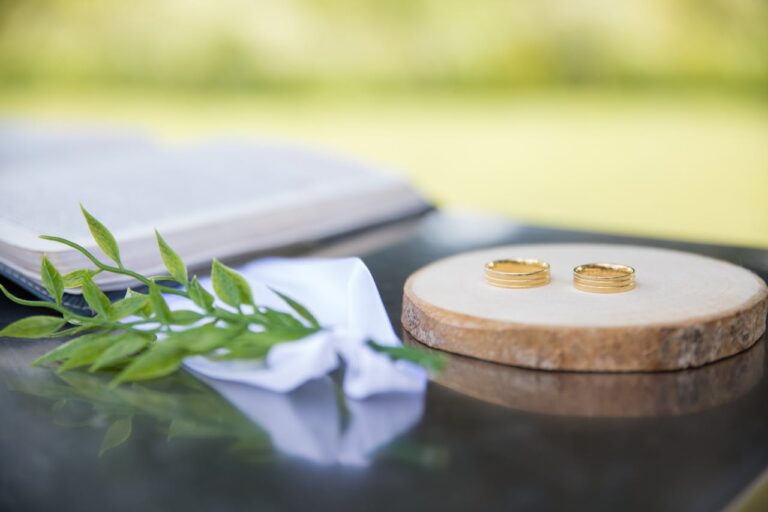 Ehering Gold Klassisch – So gelingen Ihnen klassische Trauringe aus Gelbgold 
