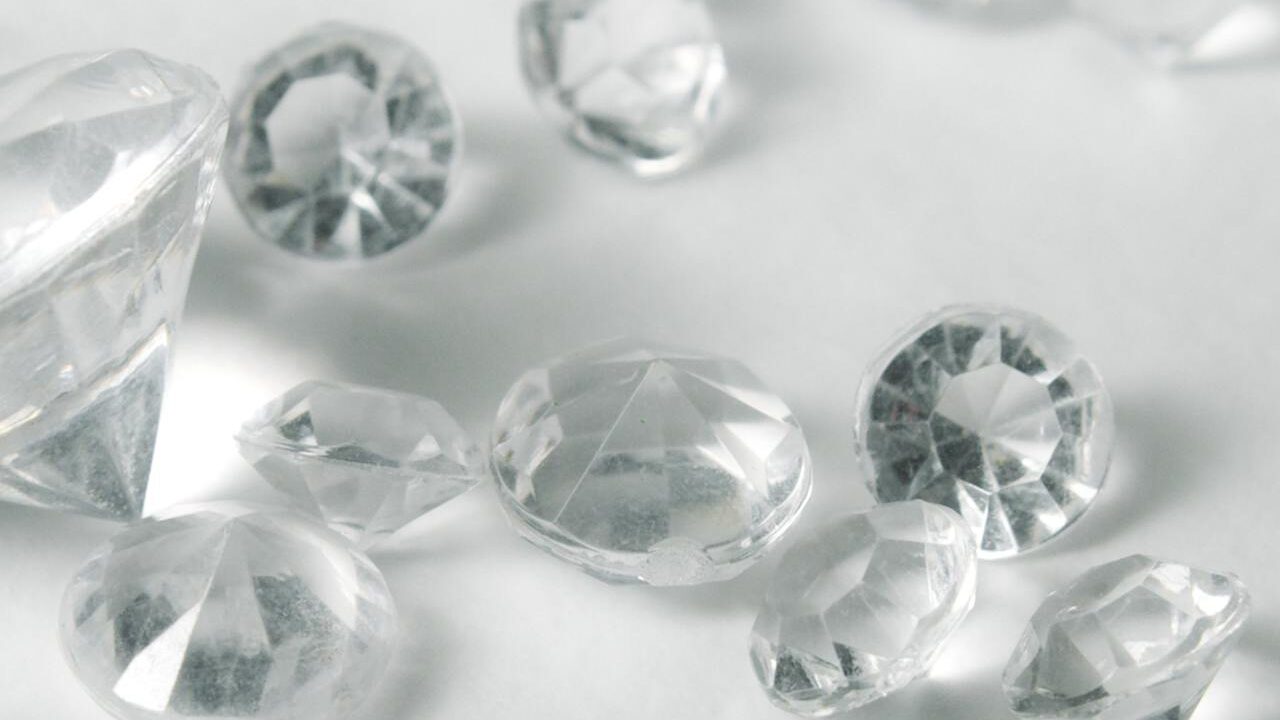 Diamanten für Trauringe